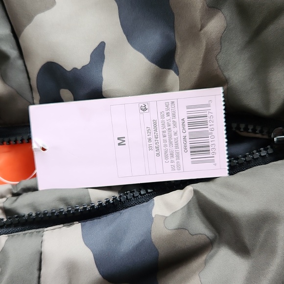 Nwt Wild Fable Camoflauge Bomber Puffer Jacket Cropped Waistline SOLD OUT NEW - Picture 4 of 5